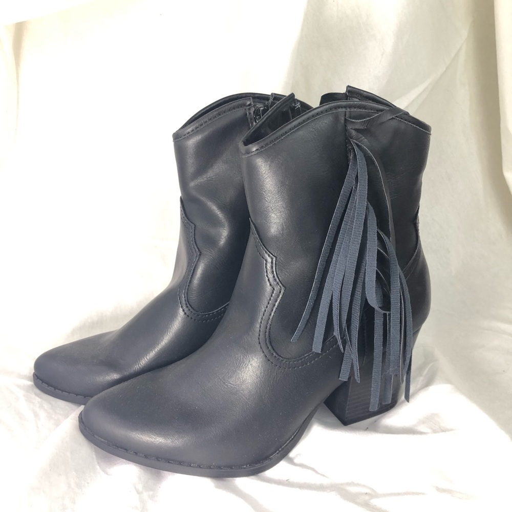 Fringe cowboy boots